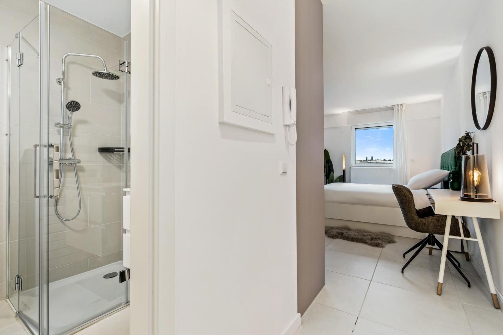 Appartement Stylish With King Bed, Balcony And Full Kitchen Luxemburg