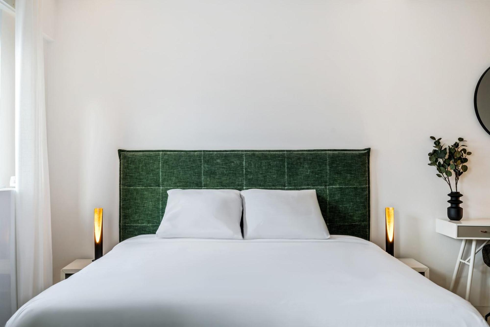 Appartement Stylish With King Bed, Balcony And Full Kitchen *